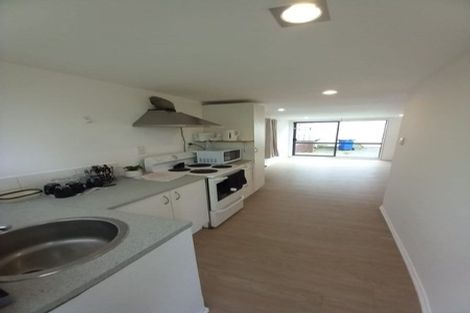 Photo of property in 114 Cobham Crescent, Kelston, Auckland, 0602