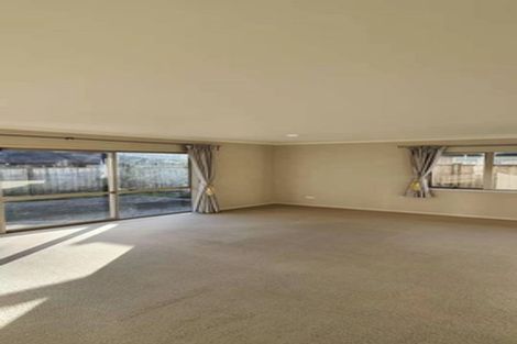 Photo of property in 121 Middlefield Drive, Flat Bush, Auckland, 2016