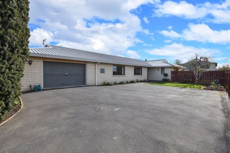Photo of property in 143 Hagart-alexander Drive, Mosgiel, 9024