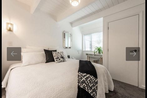 Photo of property in 2/6 Calypso Place, Rothesay Bay, Auckland, 0630