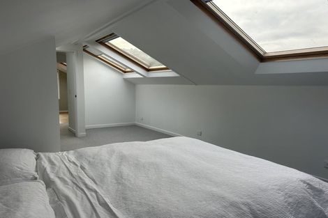 Photo of property in 20 Lincoln Street, Brooklyn, Wellington, 6021