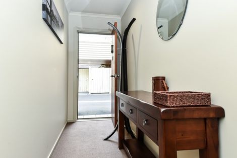 Photo of property in 2d Riro Street, Hamilton East, Hamilton, 3216