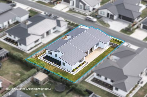 Photo of property in 7 Cutfield Lane, Kumeu, 0810