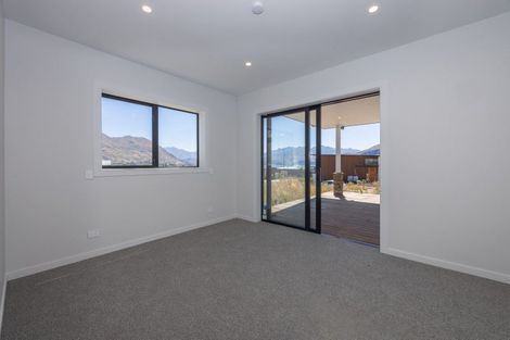 Photo of property in 27 The Heights Avenue, Wanaka, 9305