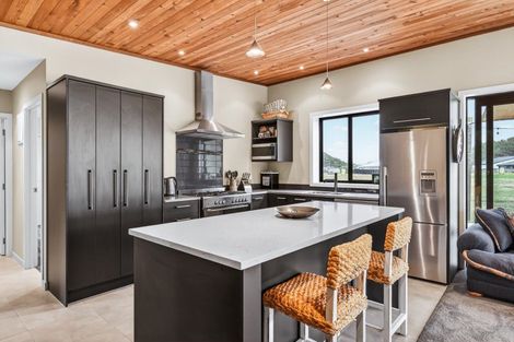 Photo of property in 16 Wai Matangi Place, Motuoapa, 3382