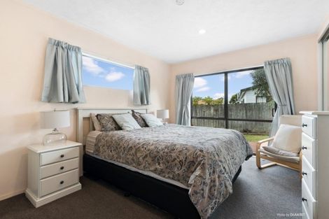 Photo of property in 3b Buller Grove, Naenae, Lower Hutt, 5011