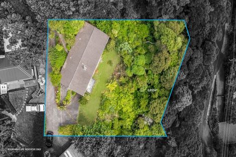 Photo of property in 98 Otitori Bay Road, Titirangi, Auckland, 0604