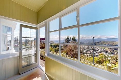 Photo of property in 168 The Ridgeway, Mornington, Wellington, 6021