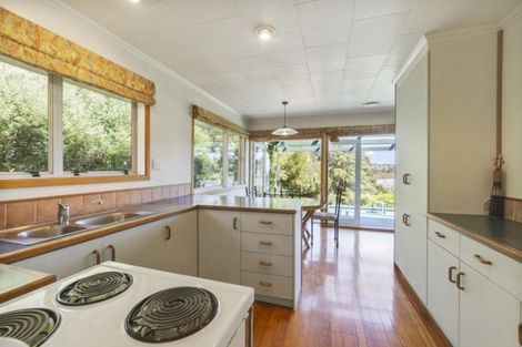 Photo of property in 14 Renata Crescent, Te Atatu Peninsula, Auckland, 0610