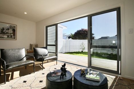 Photo of property in 102b Auckland Road, Greenmeadows, Napier, 4112