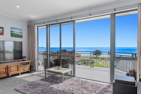 Photo of property in Beachpoint Apartments, 2/5 West End Road, Ohope, 3121