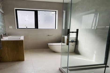 Photo of property in 12 Woven Place, Karaka, Papakura, 2113