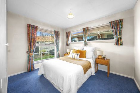 Photo of property in 7 Lombard Place, Avonhead, Christchurch, 8042