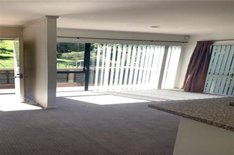 Photo of property in 48 Topliss Drive, Northcross, Auckland, 0632