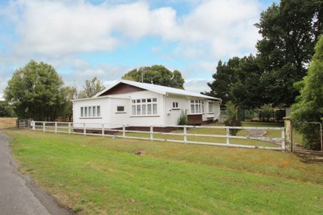 Photo of property in 32 Cambridge Street, Pahiatua, 4910