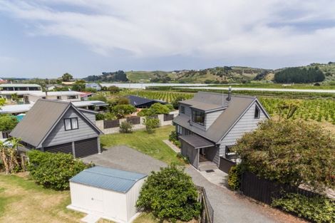 Photo of property in 70 Le Quesne Road, Bay View, Napier, 4104