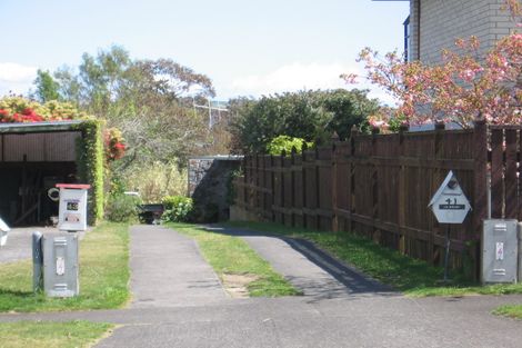 Photo of property in 43 Kurupae Road, Hilltop, Taupo, 3330