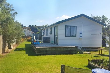 Photo of property in 5 Taotahi Walk, Ruakaka, 0116