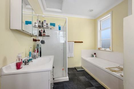 Photo of property in 12 Wyndham Road, Pinehaven, Upper Hutt, 5019