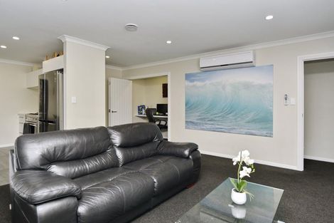 Photo of property in 56 Watkins Drive, Rangiora, 7400