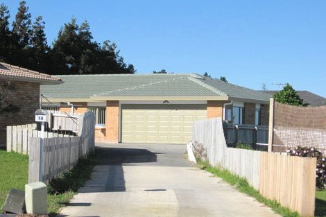 Photo of property in 18 Bohola Rise, Weymouth, Auckland, 2103