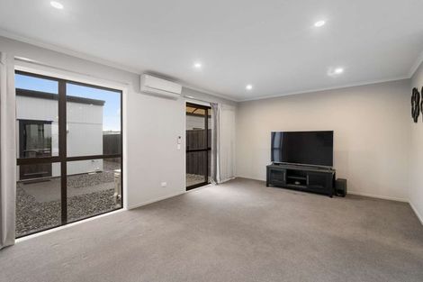 Photo of property in 20 Brian Keogh Lane, Wigram, Christchurch, 8025