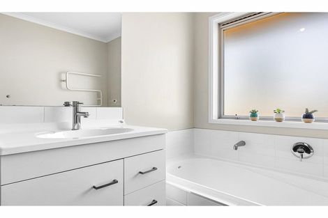 Photo of property in 17 Pakohe Street, Pegasus, 7612