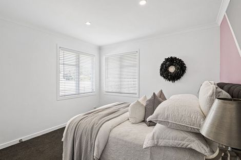 Photo of property in 4/37 Onewa Road, Northcote, Auckland, 0627