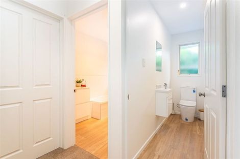 Photo of property in 20 Wendy Place, Heathcote Valley, Christchurch, 8022