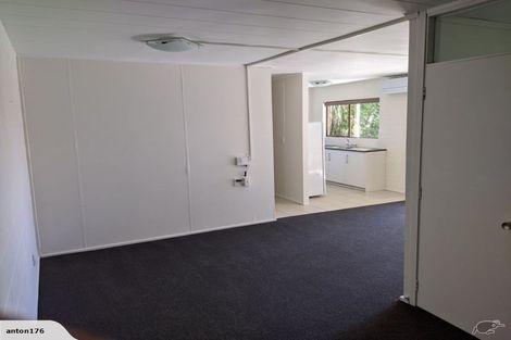 Photo of property in 53 Island Bay Road, Beach Haven, Auckland, 0626
