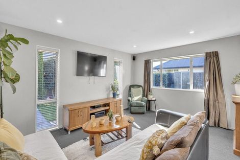 Photo of property in 14 Bernice Crescent, Yaldhurst, Christchurch, 8042