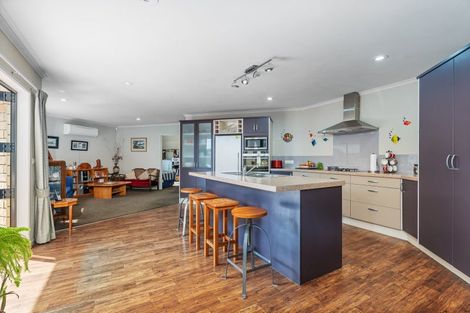 Photo of property in 38 Kupe Drive, Whitianga, 3510