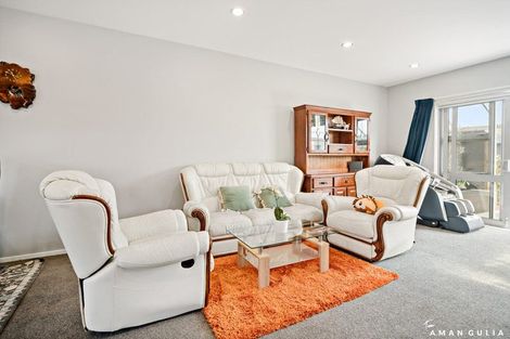 Photo of property in 4 Sunshine Boulevard, Sunnyvale, Auckland, 0612