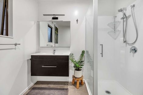 Photo of property in 28 Petrie Street, Pomare, Rotorua, 3015