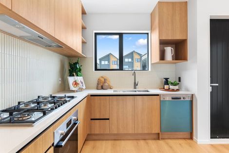 Photo of property in 42 Taukahiwi Road, Pukekohe, 2120