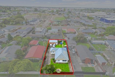 Photo of property in 6 Skerten Avenue, Hornby, Christchurch, 8042