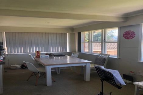 Photo of property in 90 Golf Road, New Lynn, Auckland, 0600