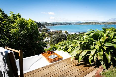 Photo of property in 6 Gordon Road, Plimmerton, Porirua, 5026