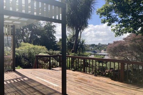 Photo of property in 16 Totara Drive, St Andrews, Hamilton, 3200