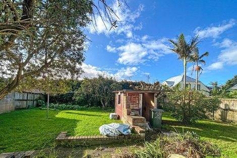 Photo of property in 79 Gribblehirst Road, Sandringham, Auckland, 1025