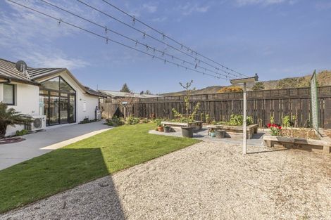 Photo of property in 60 Neplusultra Street, Cromwell, 9310