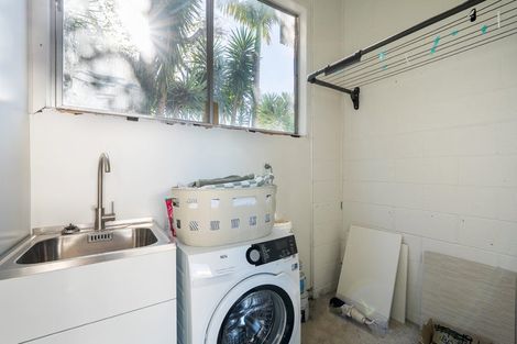 Photo of property in 8/118 Vauxhall Road, Narrow Neck, Auckland, 0624