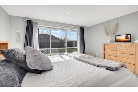 Photo of property in 177b High Street, Oxford, 7430