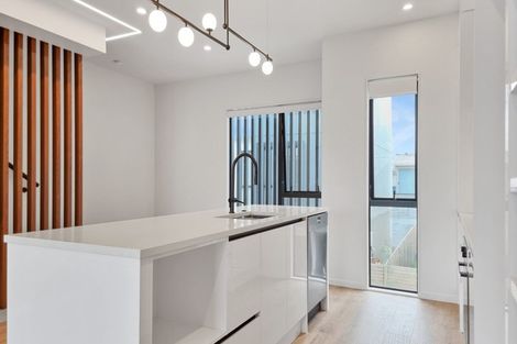 Photo of property in 14 Mina Way, Browns Bay, Auckland, 0630