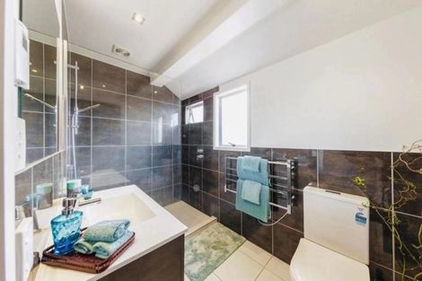 Photo of property in 84 Mellons Bay Road, Mellons Bay, Auckland, 2014