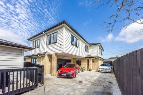 Photo of property in 33a Clendon Avenue, Papatoetoe, Auckland, 2025