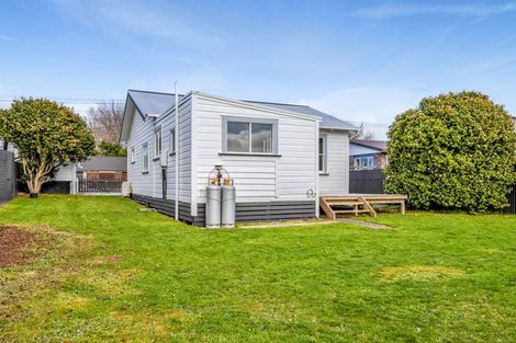 Photo of property in 10 Erin Street, Hawera, 4610