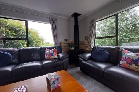 Photo of property in 2/70 Mirrabooka Avenue, Botany Downs, Auckland, 2010