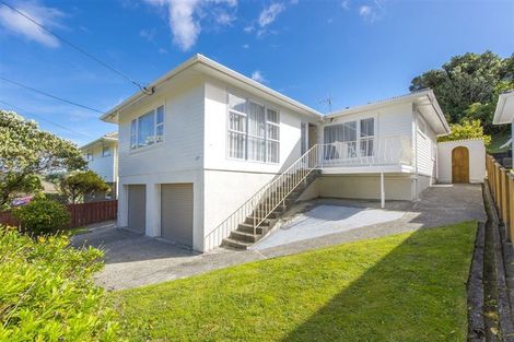 Photo of property in 127 Parkvale Road, Karori, Wellington, 6012