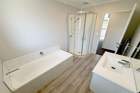 Photo of property in 35 Applegrove Crescent, Belfast, Christchurch, 8051